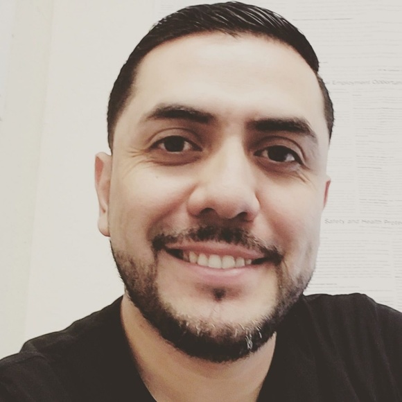 Meet your Posher, Axel - Picture 1 of 1